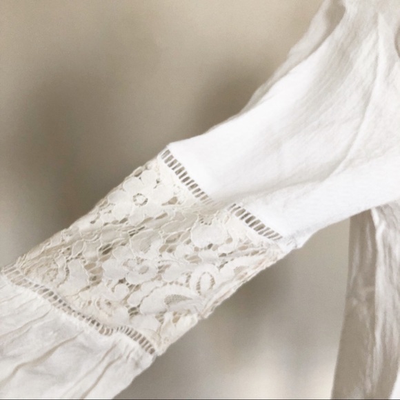 Lace Shoulder Long Sleeve Popover Blouse Cream L - Picture 3 of 7